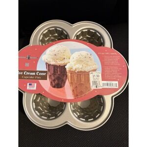 Nordic Ware Ice Cream Cone Cupcake Pan NEW